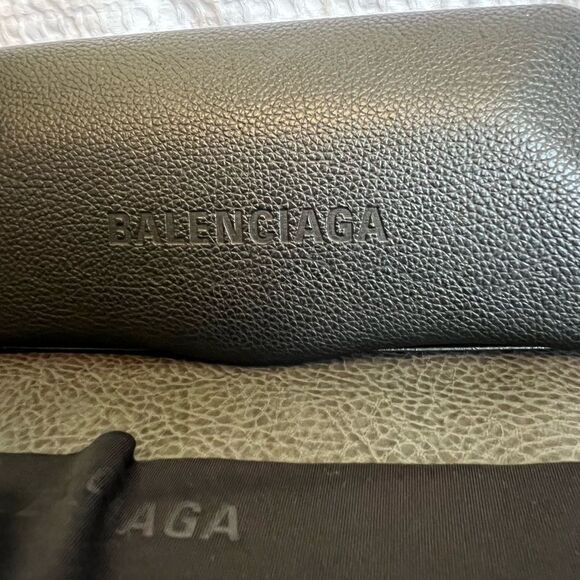 Balenciaga Havana Brown Sunglasses Like New Condition - Picture 9 of 10